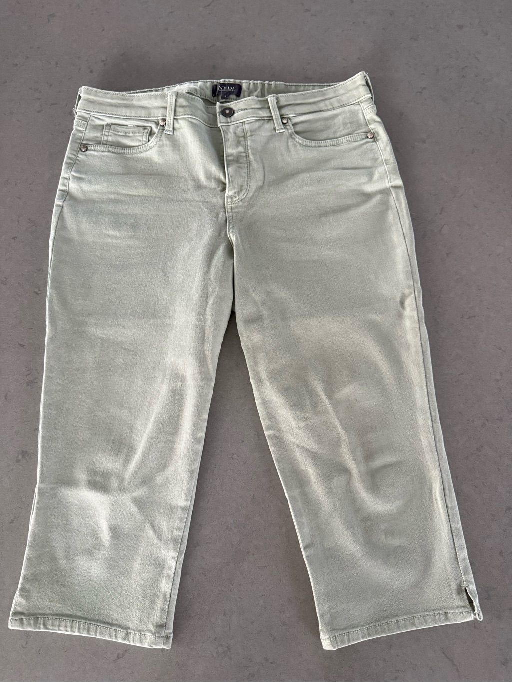 Nydj Cropped Ankle Jeans In Light Sage Green